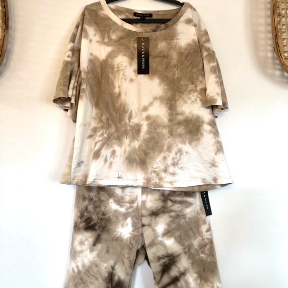 Olivia & Vivian T-shirt and Biker Short Set Tie dye NWT Prairieposherca - Picture 1 of 5